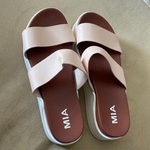 MIA Platform Sandal